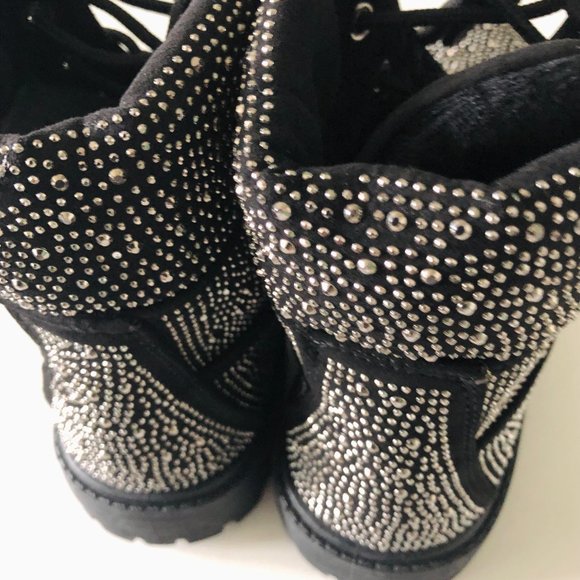 ROCK & CANDY "Lilyana" Front Lace-Up Silver Studded Boots Size 6 - Picture 3 of 8